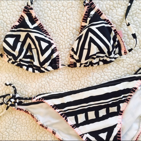 ROXY Bikini - Picture 6 of 7